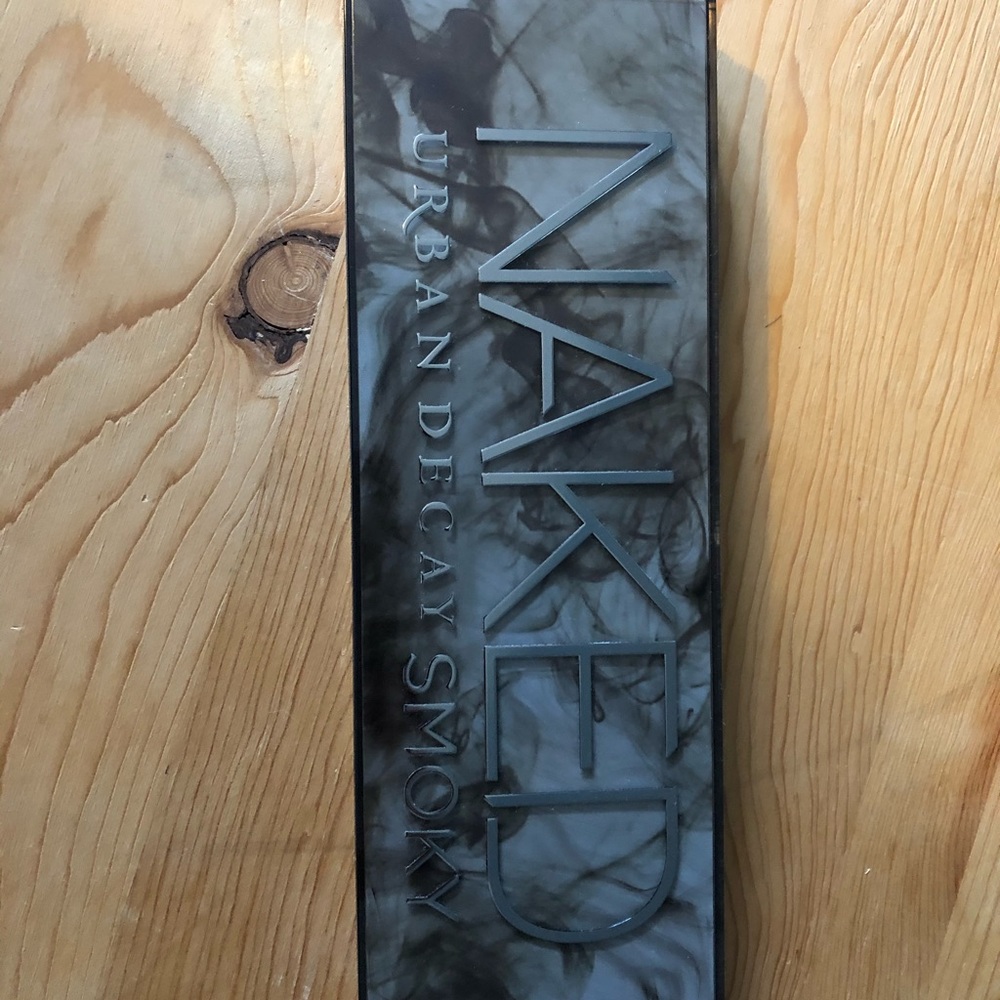 Naked Smokey Urban Decay Eyeshadow Palette